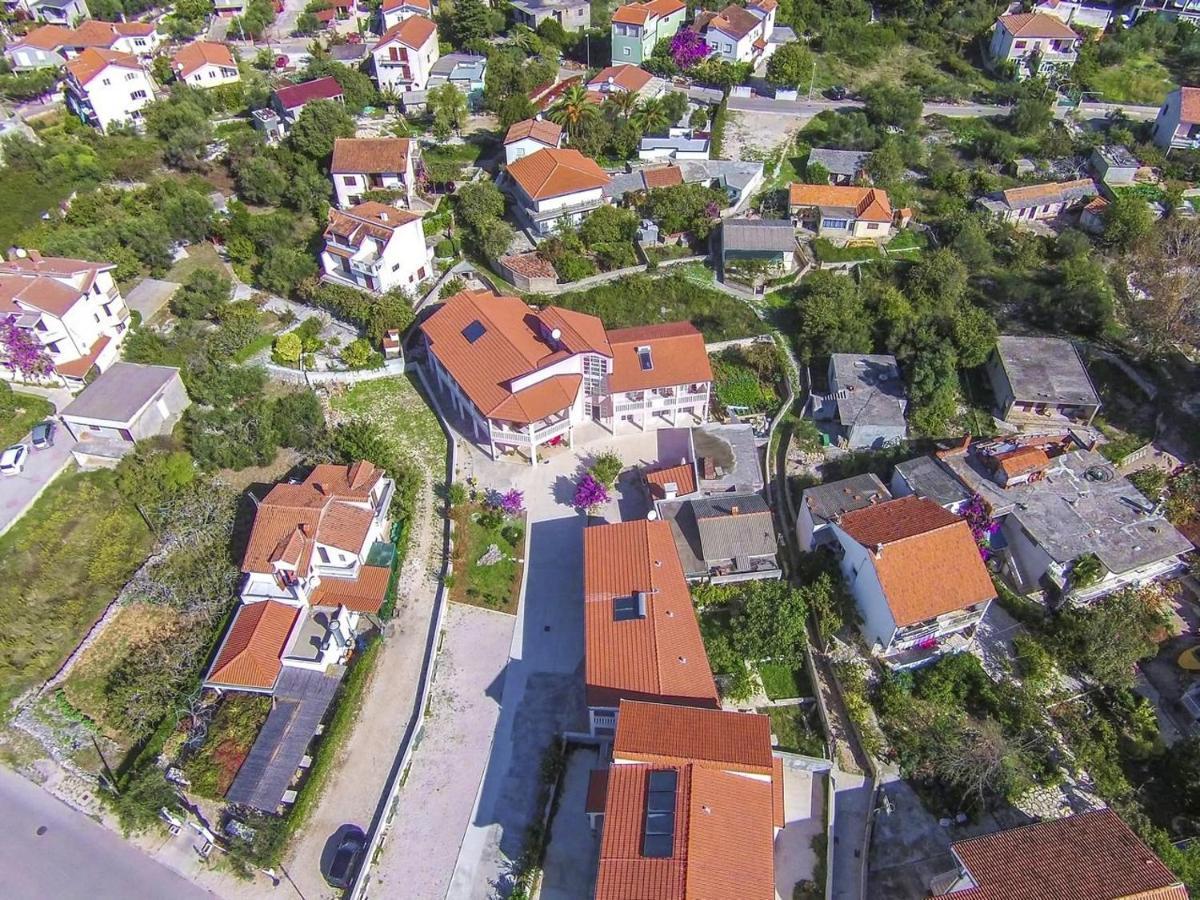 Apartments Hrgovic Rogoznica  Esterno foto